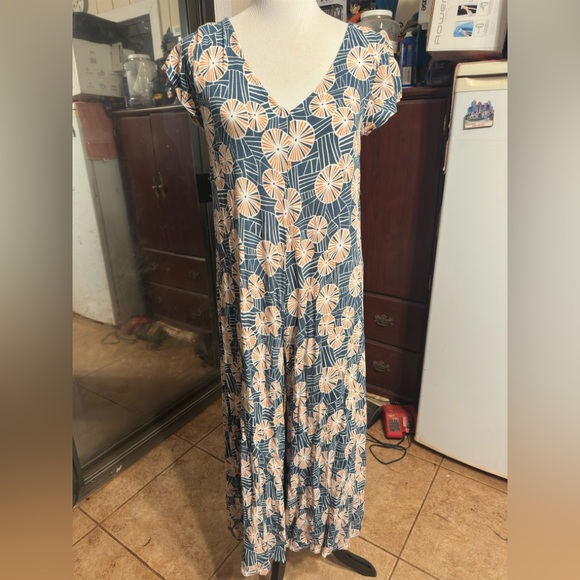 PreOwned Ava Sky Hawaiian Print Blue/Orange Rompers Women's Small - Picture 1 of 4